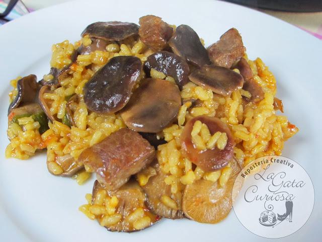 ARROZ CON SETAS Y ABANICO IBERICO