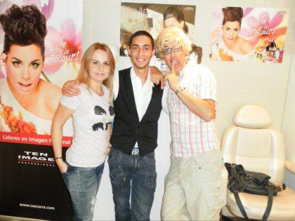 Blu Carpet 281804_2193530928036_231729_n