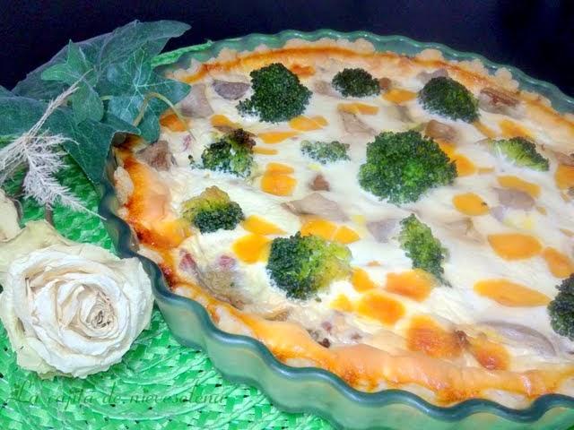 Tarta de boletus y brocoli, con bacon y queso chedar y masa casera