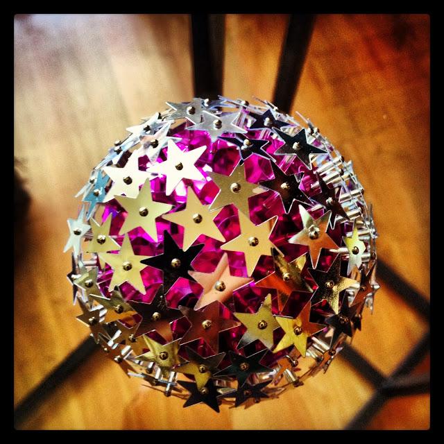 MUÑECOS DE NIEVE (RECICLANDO CALCETINES) MUÑECOS DE NIEVE (RECICLANDO CALCETINES)