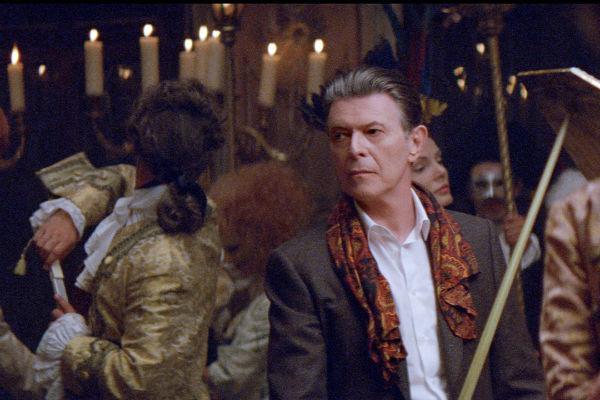 David Bowie + Louis Vuitton = L'invitation au voyage David Bowie + Louis Vuitton = L'invitation au voyage