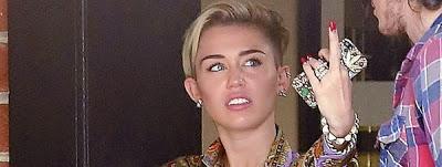 La maternidad de la A a la Z , la M de...... Memeces La maternidad de la A a la Z , la M de...... Memeces