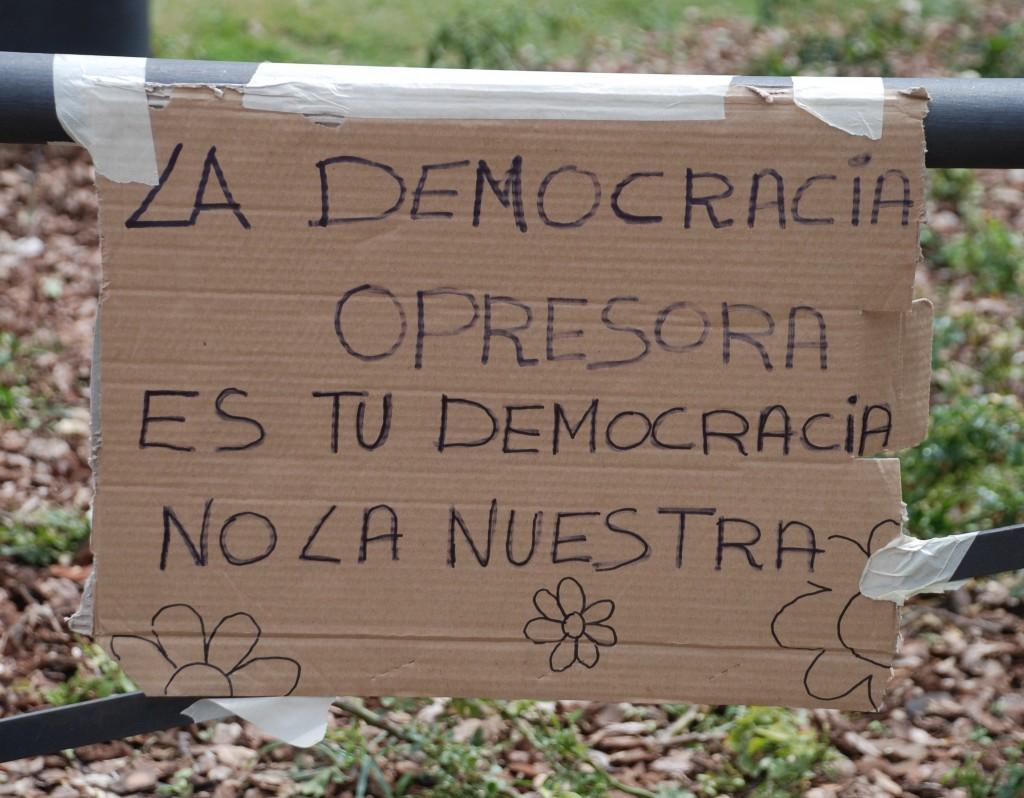 Jóvenes leones (Plaza Catalunya, mayo 2011) JÓVENES LEONES SOBRADAMENTE PREPARADOS!!!