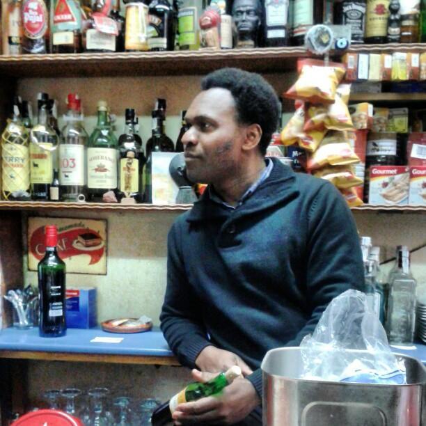 Armando y su bodega de las maquinas de coser armando bodega