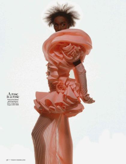 Vogue Netherlands November 2013 vogue-netherlands-november-2013-flower-bomb3