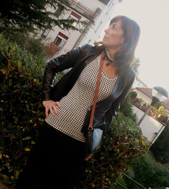 MIS LOOKS - FALDA LÁPIZ MIDI MIS LOOKS - FALDA LÁPIZ MIDI