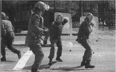 rehaciendo el tejido de los acontecimientos rehaciendo el tejido de los acontecimientos