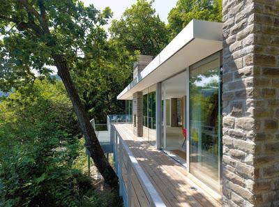 Casa Minimalista Frente al Lago - Paperblog