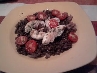 Ensalada templada de lentejas con calamares