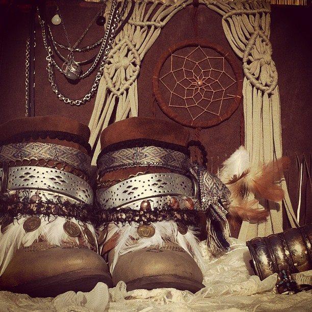 ApacheStyle boots ApacheStyle boots