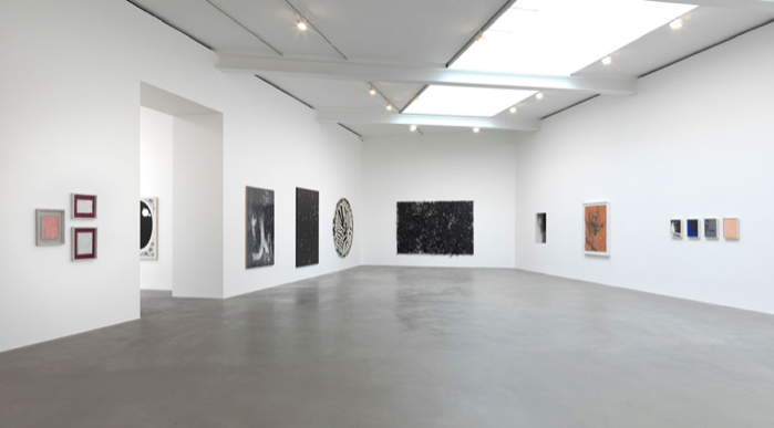 ¨The show is over¨ o cómo ironizar con la decadencia de la pintura The show is over. Installation view II