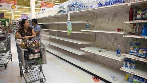 Venezuela sin alimentos, infinitas colas!!