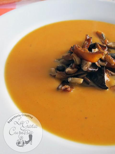 CREMA DE ZANAHORIAS CON SETAS CREMA DE ZANAHORIAS CON SETAS