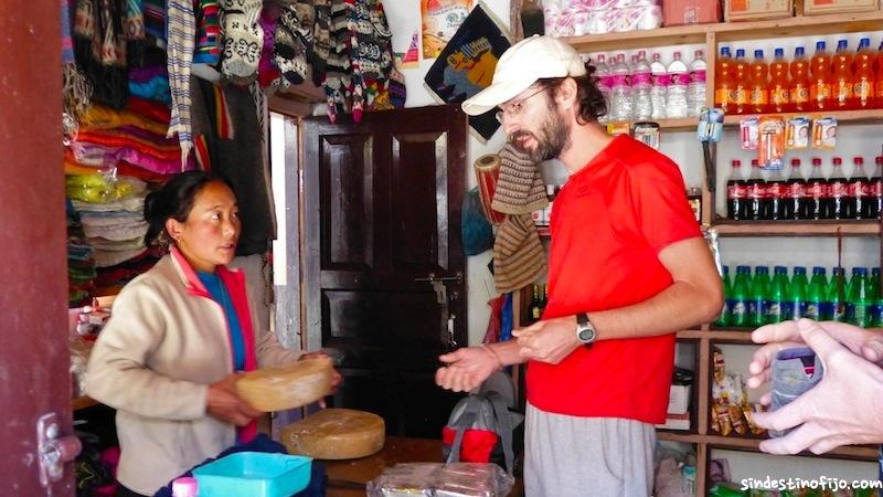 Día 11: Seguimos celebrando en Muktinat en el cheese deal