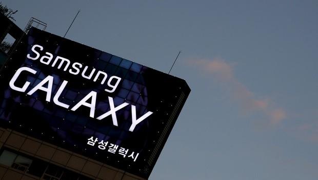 El próximo Samsung tendría una pantalla con tres caras El próximo Samsung tendría una pantalla con tres caras
