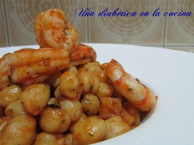 Garbanzos salteados con langostinos y el conteo de las distintas raciones aptas para diabéticos Garbanzos salteados con langostinos y el conteo de las distintas raciones aptas para diabéticos