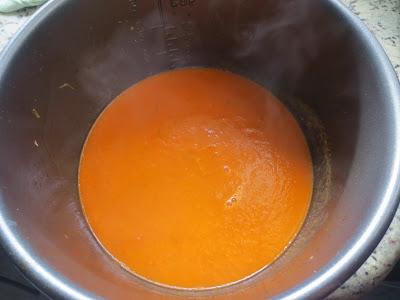 Muslos de pavo en salsa de verduras olla GM Muslos de pavo en salsa de verduras olla GM