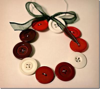 Postales de Navidad con Botones Reciclados