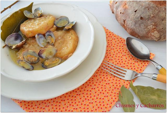 Patatas a la Importancia con Almejas