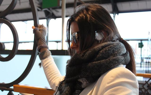 Grey mittens Grey mittens