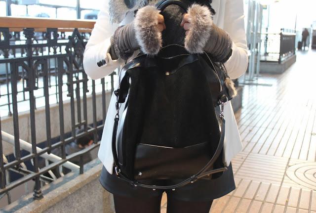 Grey mittens Grey mittens