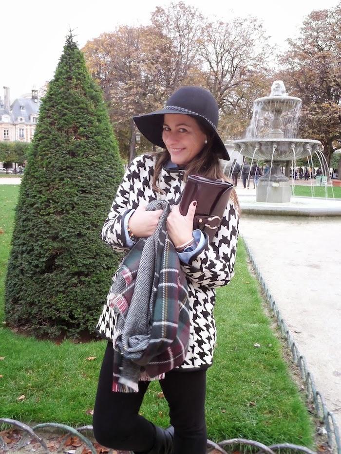 Burgundy & houndstooth Burgundy & houndstooth