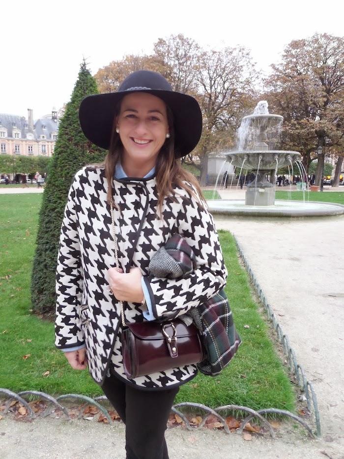 Burgundy & houndstooth Burgundy & houndstooth