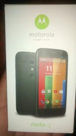 Moto G: el terminal android para LATAM a un precio razonable (Reseña) trasera con luz