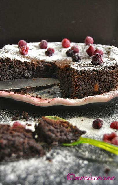 BIZCOCHO DE CHOCOLATE NEGRO BIZCOCHO DE CHOCOLATE NEGRO