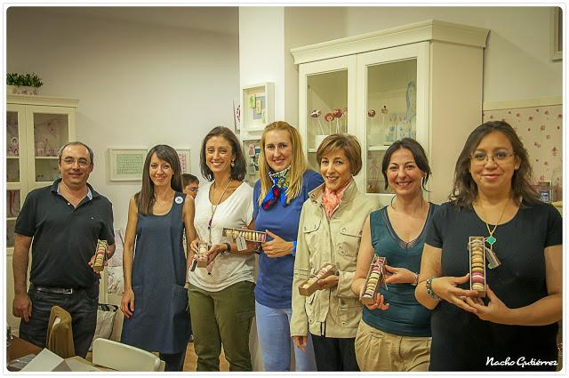 TALLER DE MACARONS CON MRS HUDSON TALLER DE MACARONS CON MRS HUDSON