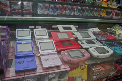 Videojuegos y retro en la nueva tienda de Emere en Torrejón de Ardoz Videojuegos y retro en la nueva tienda de Emere en Torrejón de Ardoz