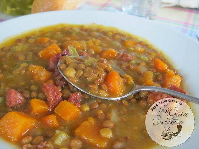 LENTEJAS CON VERDURAS POCHADAS Y CALABAZA LENTEJAS CON VERDURAS POCHADAS Y CALABAZA