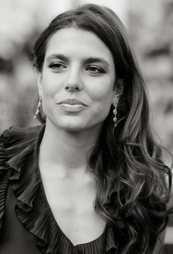 COPIA EL LOOK : IT GIRL CARLOTA CASIRAGHI COPIA EL LOOK : IT GIRL CARLOTA CASIRAGHI