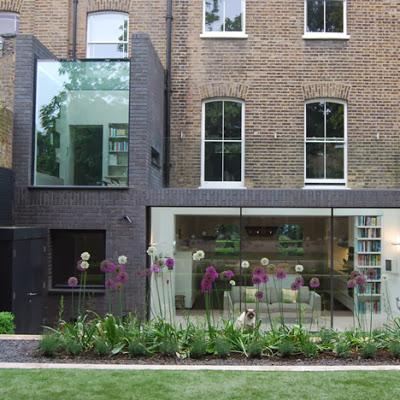 Ampliacion Moderna en Edificio Historico Ampliacion Moderna en Edificio Historico