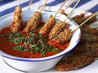 LANGOSTINO EMPANADOS CON SALSA DE ANANA LANGOSTINO EMPANADOS CON SALSA DE ANANA