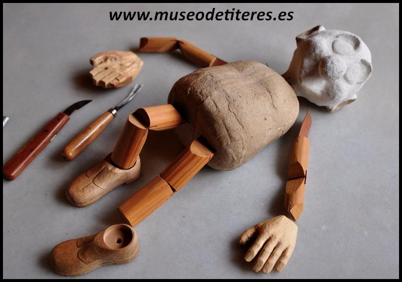 MuseoTallerdeTiteres-40-Titere de INDONESIA Planes con niños en Asturias del 22 al 29 de noviembre