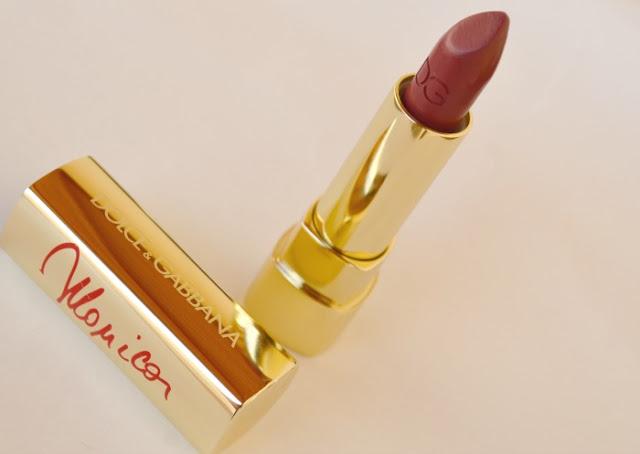 5 labiales para otoño Magnetic_monica_lipstick_03
