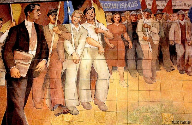 Secreto de obra: el Mural del Ministerio de Economía alemán Secreto de obra: el Mural del Ministerio de Economía alemán