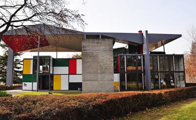 EL MUSEO LE CORBUSIER, ZÚRICH