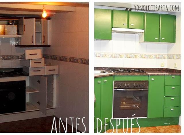 Mi cocina. Antes y después. Argh http://www.yonolotiraria.blogspot.com.es/2013/11/pintar-muebles-cocina-antes-despues.html