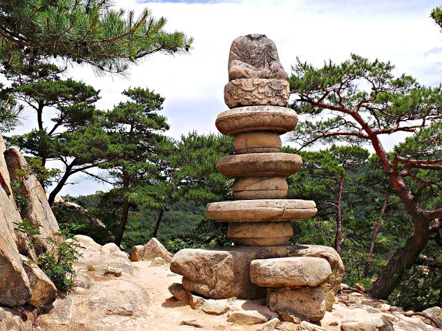 Excursión por el Monte Namsan, Gyeongju Excursión por el Monte Namsan, Gyeongju