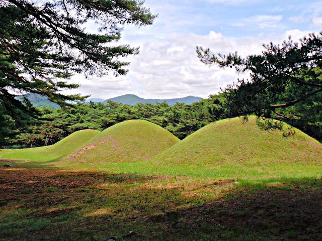 Excursión por el Monte Namsan, Gyeongju Excursión por el Monte Namsan, Gyeongju