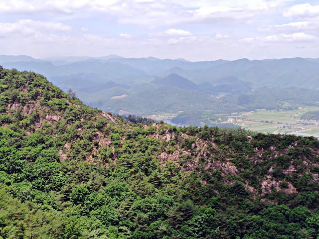 Excursión por el Monte Namsan, Gyeongju Excursión por el Monte Namsan, Gyeongju