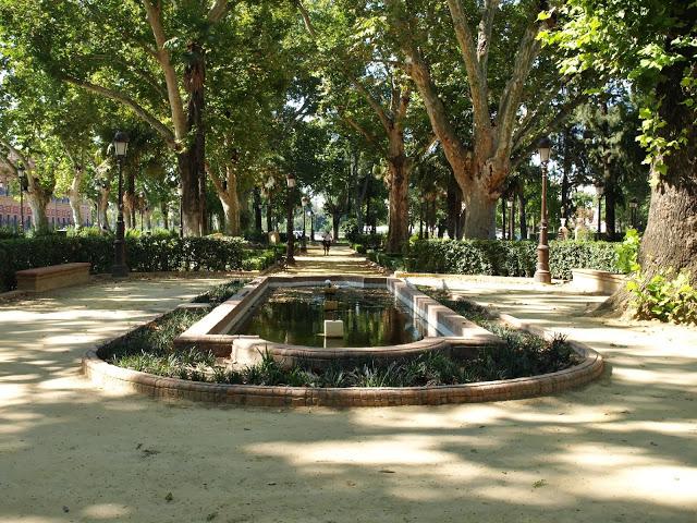 Los Jardines de la Reina Cristina (5): la Glorieta de Manuel Altolaguirre.