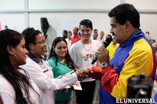 Maduro ordena detener a dos