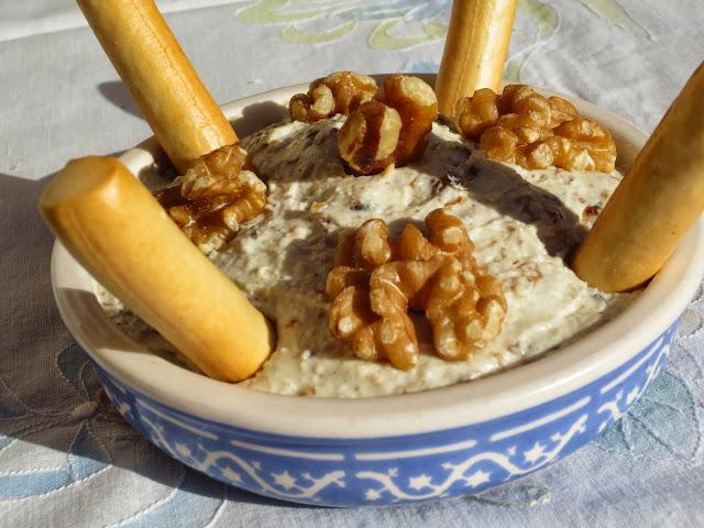 Paté de queso y nueces Paté de queso y nueces