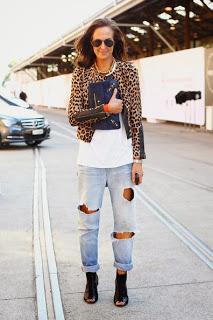 Street style:Ripped jeans