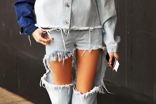 Street style:Ripped jeans