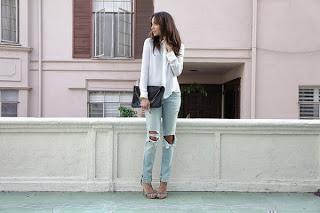 Street style:Ripped jeans