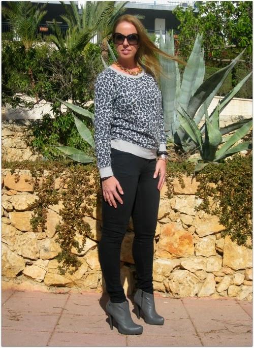 Informal Look Informal Look